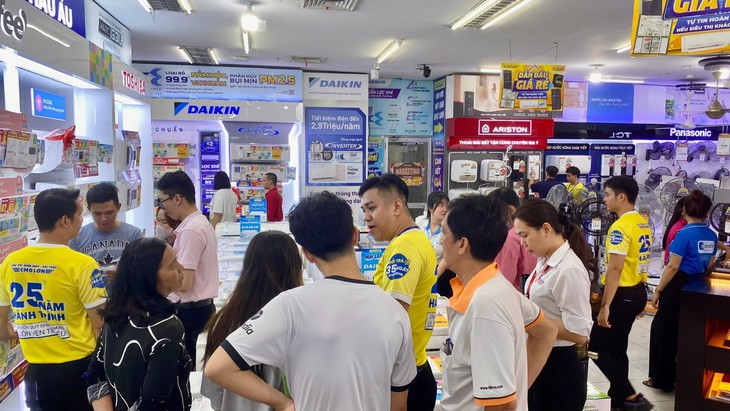 photo-1745290163996-17452901641022102104047 Mua máy lạnh nhận 6 ưu đãi tại Điện máy Chợ Lớn - Ảnh 2.