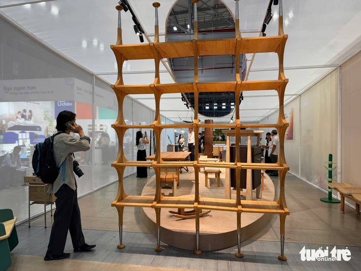 Biến động thị trường xuất khẩu, doanh nghiệp gỗ nội thất quyết tâm về sân nhà - Ảnh 1.