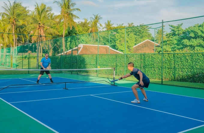 Sân pickleball bên trọng một resort tại Đà Nẵng.
