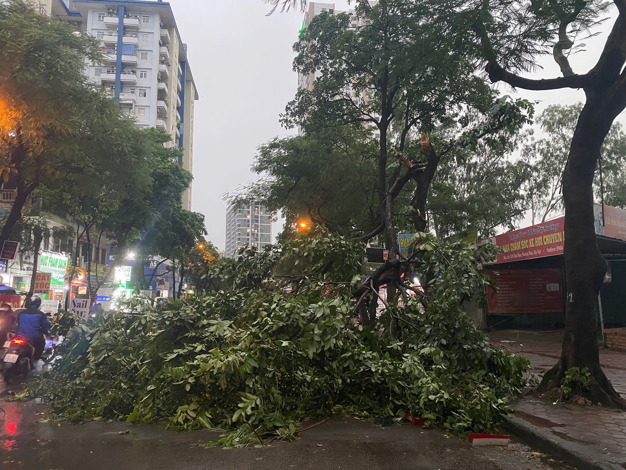 30 phút trở tay không kịp, chủ