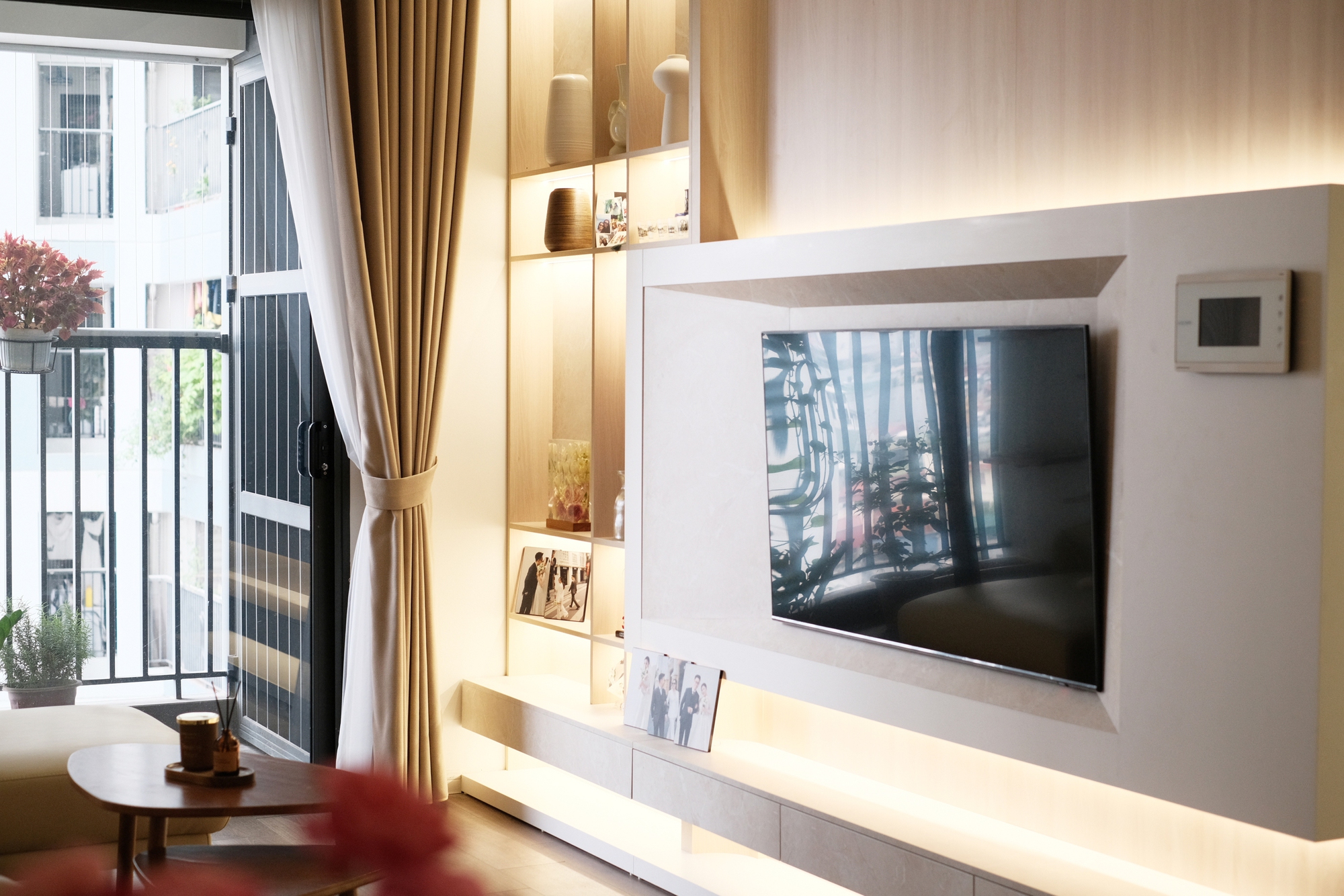 Căn hộ 80m² của vợ chồng trẻ ở Hà Nội: Gọn gàng, hiện đại và "chanh sả" chẳng kém homestay cao cấp, hoàn thiện chỉ 289 triệu đồng- Ảnh 2.