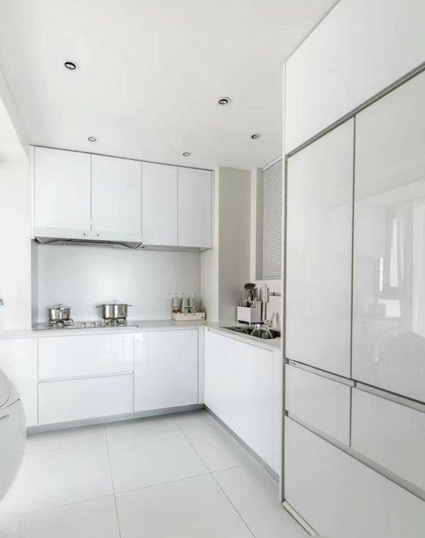 Sau ly hôn, người phụ nữ 56 tuổi mua nhà riêng và sống cuộc đời khiến ai cũng khen ngợi- Ảnh 3.