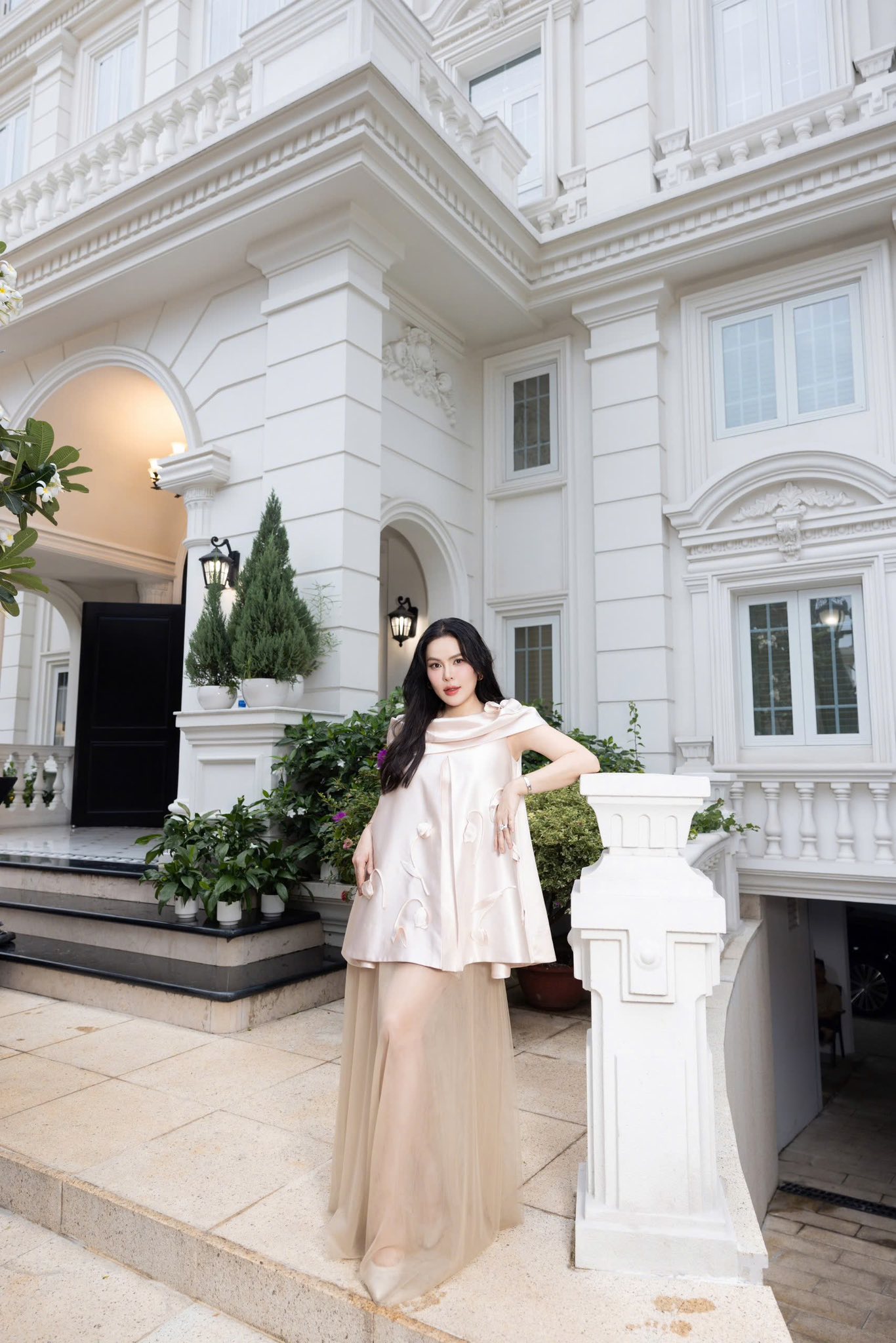 200 tỷ của doanh nhân Phương Lê và NSƯT Vũ Luân- Ảnh 17.
